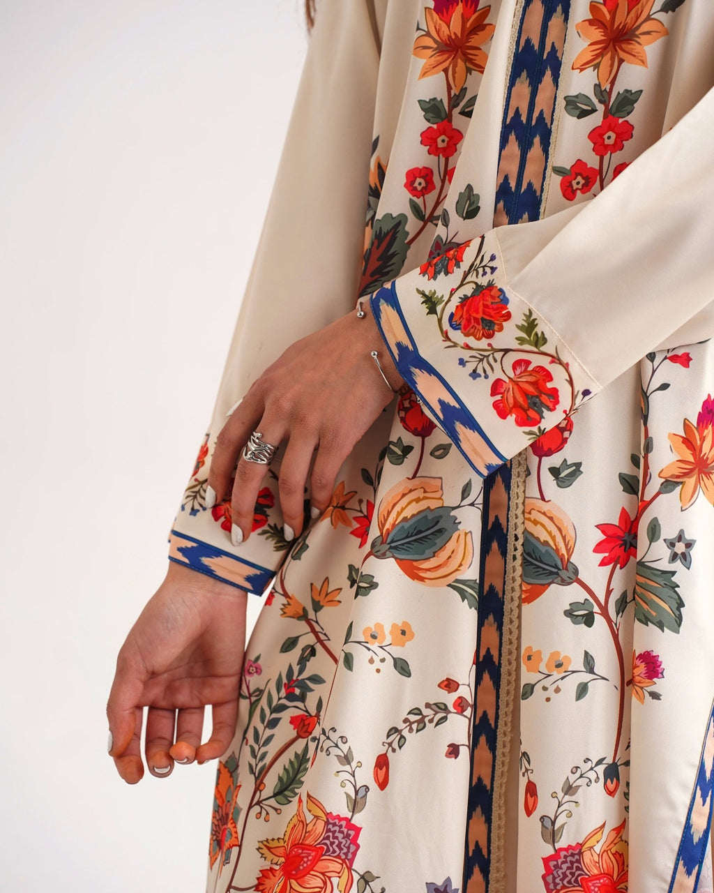 Ivory Bloom Regent